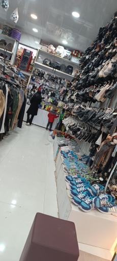 عکس فروشگاه کیف و کفش سعادتی 