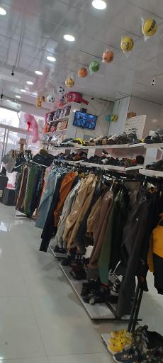 عکس فروشگاه کیف و کفش سعادتی 