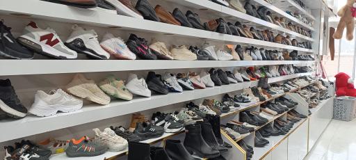 عکس فروشگاه کیف و کفش سعادتی 
