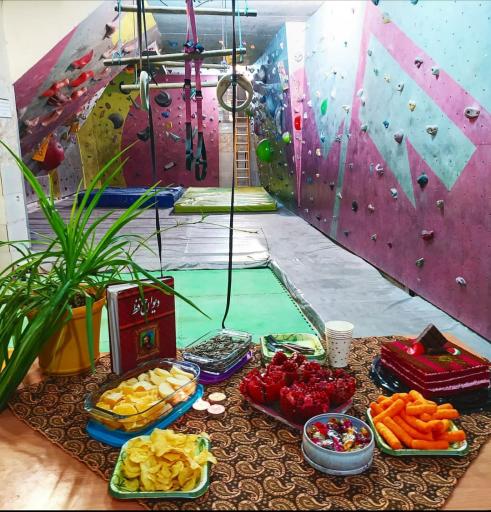 عکس سالن سنگ نوردی عروج