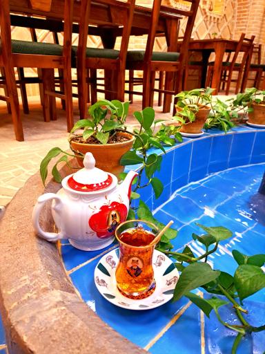 عکس عمارت جیران 