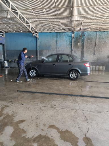 عکس کارواش آبی اصفهان