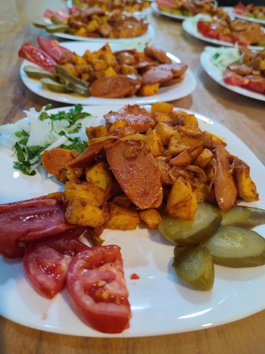 عکس رستوران خانه معلم شاهرود