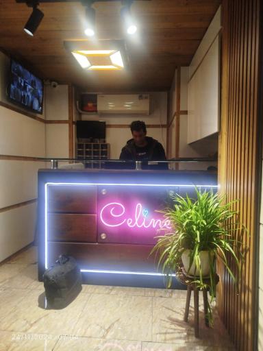 عکس سلین هاستل