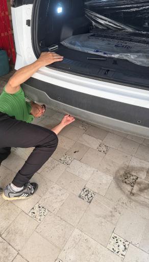 عکس کارشناسی رنگ بدنه و فنی خودرو تشخیص رنگ آرتا
