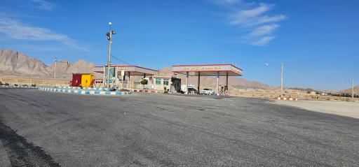 عکس پمپ بنزین انارک