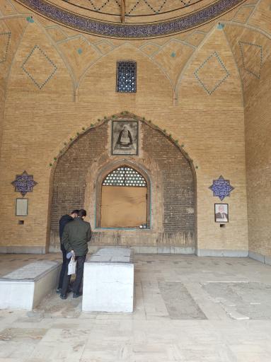 عکس مقبره آیت الله حجت نجفی