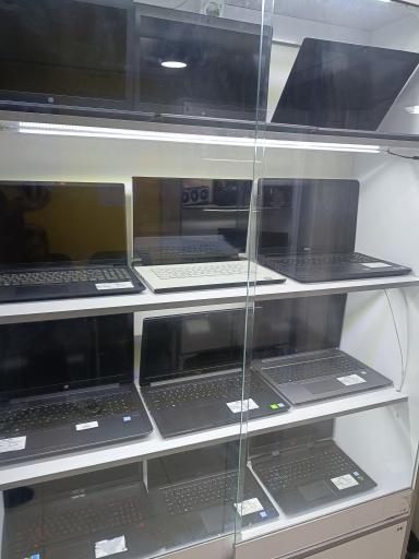 عکس فروشگاه دیجی ماهان