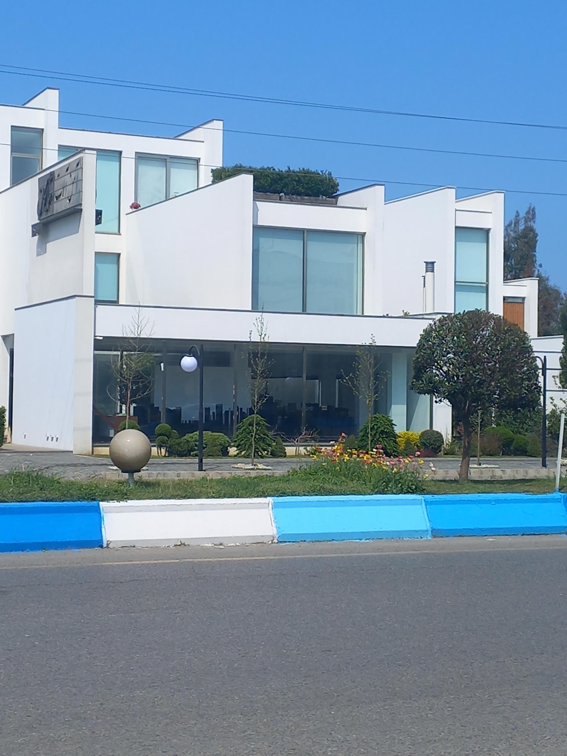 عکس آهن فروشی شایگان 