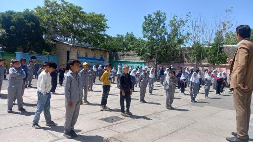 عکس مدرسه ابتدایی شهید دهقان