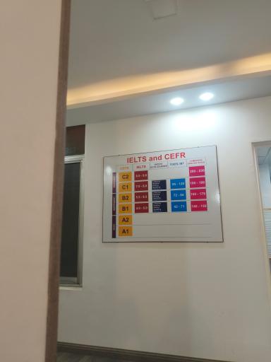 عکس مرکز زبان اوستا