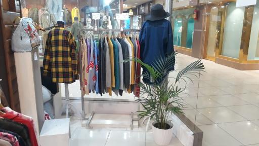 عکس فروشگاه یوتاب