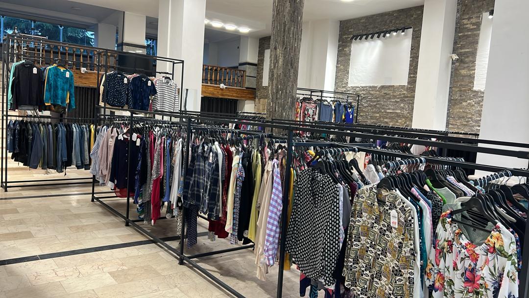 عکس فروشگاه اوتلت H&M