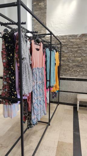 عکس فروشگاه اوتلت H&M