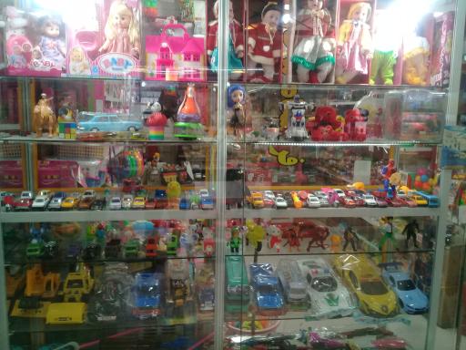 عکس فروشگاه اسباب بازی مرجان