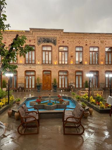 عکس هتل بوتیک جوان تبریز 