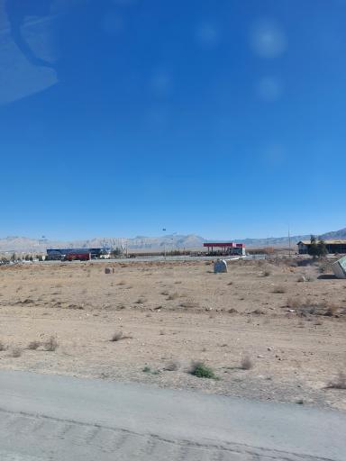 عکس پمپ بنزین آفتاب شرق