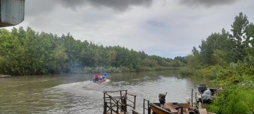 عکس اسکله تفریحی قایقرانی قوی سپید نیزار