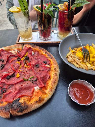 کافه عمارت این خانه