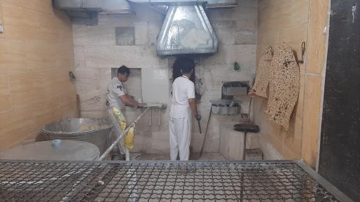 عکس نانوایی سنگک