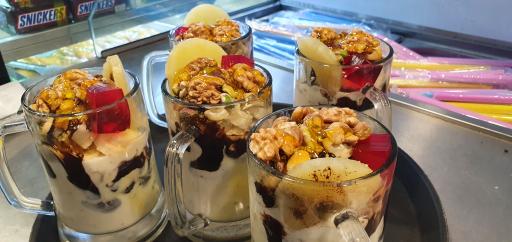 عکس بستنی شاد