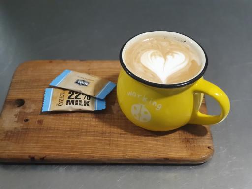 عکس بستنی شاد