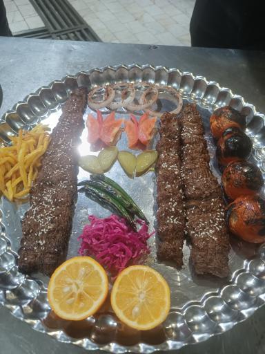 عکس رستوران کد بانوی ری