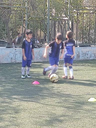 عکس آکادمی و باشگاه استقلال متحد