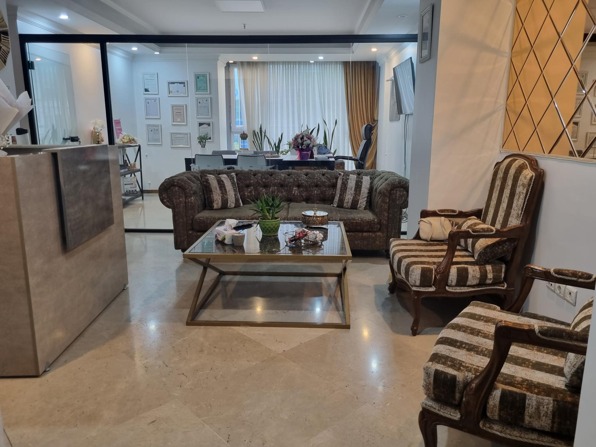 عکس آکادمی پوست و فیشیال شقایق قلی پور