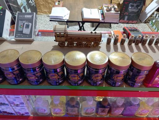 عکس عطاری و سلامتکده ترنج 