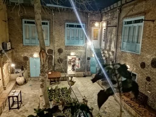 عکس خانه مسافر آشتی کنان