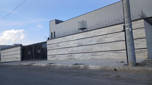 عکس انبار پخش مرکزی شرکت مزمز 