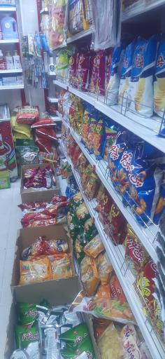 عکس هایپر مارکت شبانه روزی کمیل