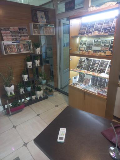 عکس دندانپزشکی و دندانسازی جوانی