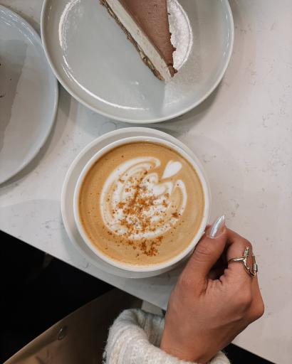 عکس کافه شهرزاد