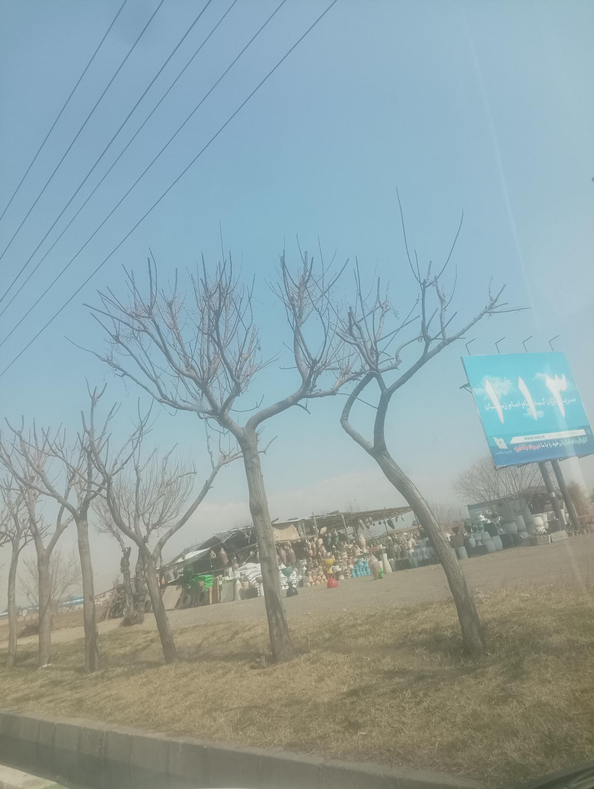 عکس مغازه سفال فروشی