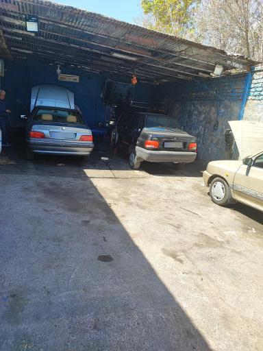 عکس گاراژ حاج حسینعلی کاظمی