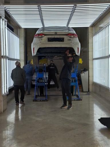 عکس مرکز کارشناسی و تشخيص رنگ مسعود 