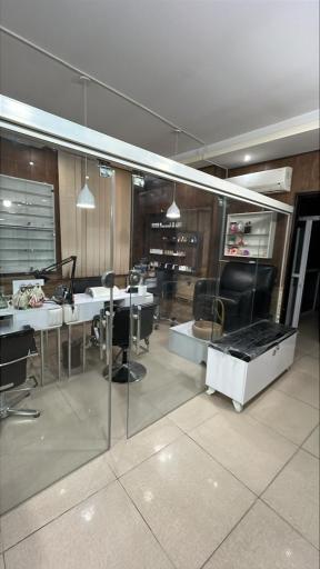 عکس سالن زیبایی آوین 