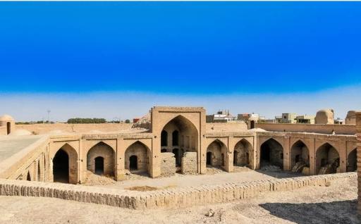عکس کاروانسرای شاه عباسی برسیان
