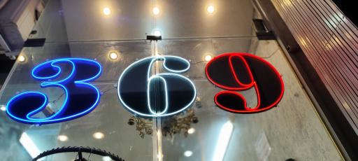 عکس پیرایش 369