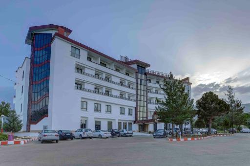 عکس هتل پارسیان یاسوج