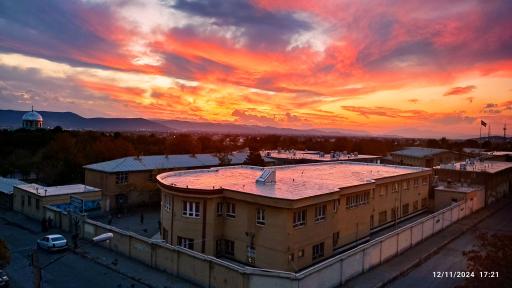 عکس دبستان شهید مدنی 