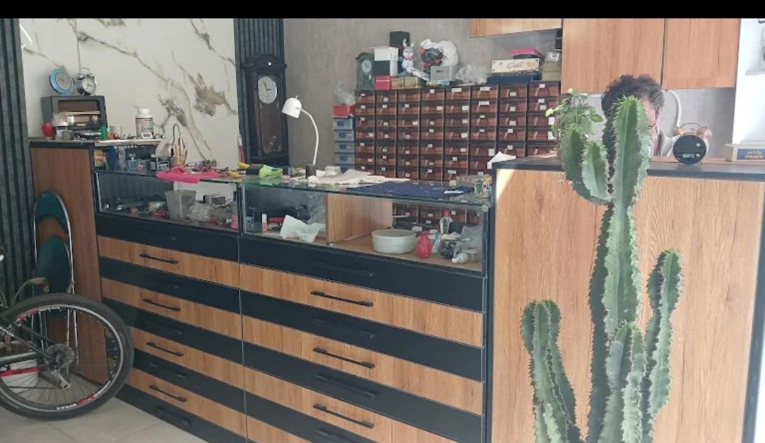 عکس دکتر ساعت