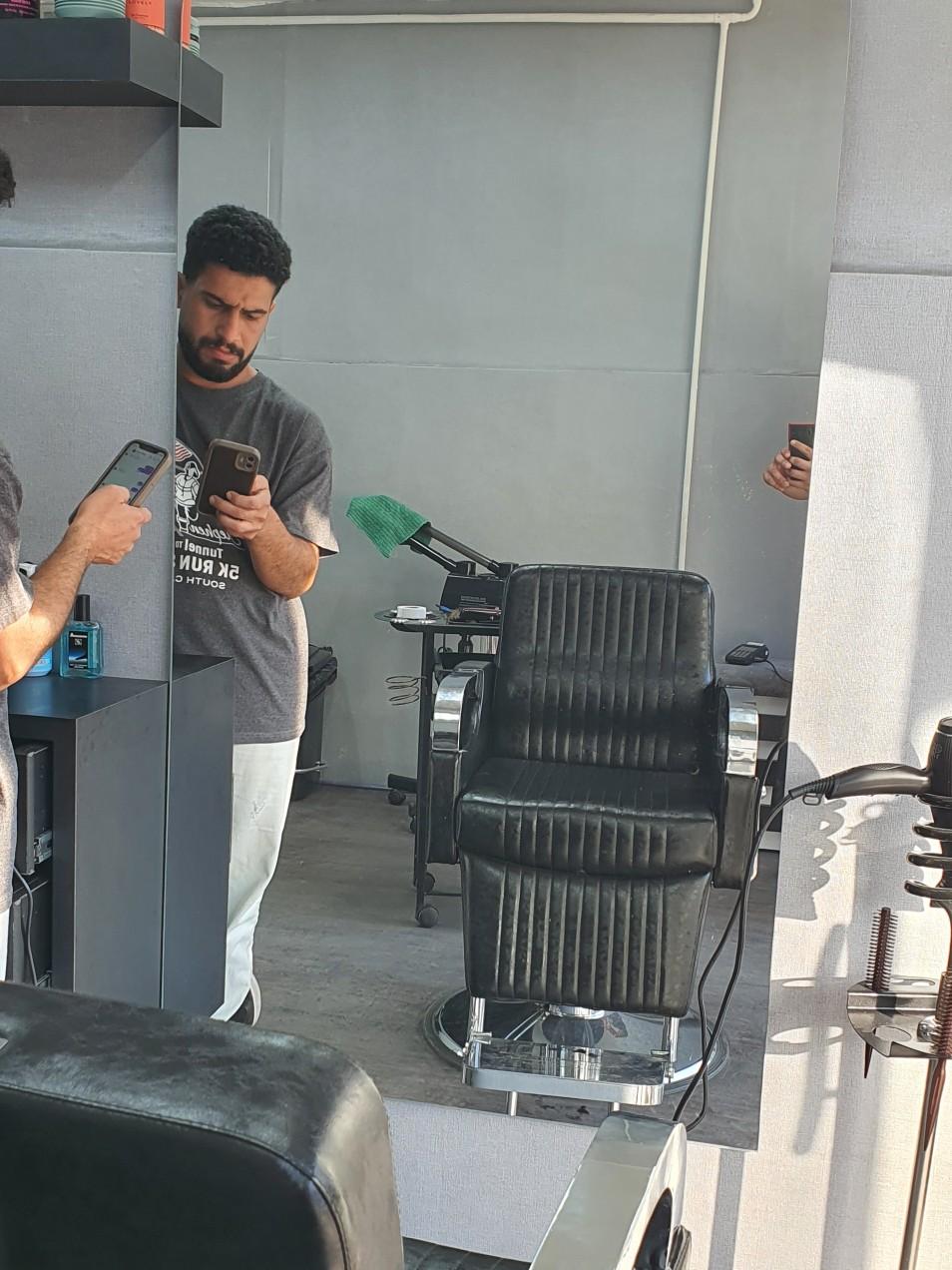 عکس پیرایش رضا ایزدی