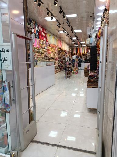 عکس فروشگاه شهر بدلیجات