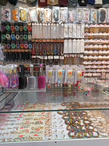 عکس فروشگاه شهر بدلیجات