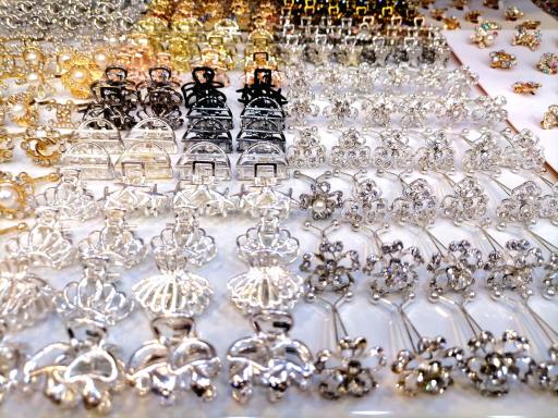 عکس فروشگاه شهر بدلیجات