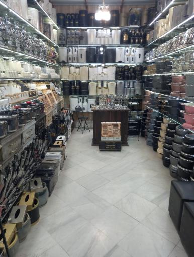 عکس فروشگاه لوازم آشپزخانه آبیاری