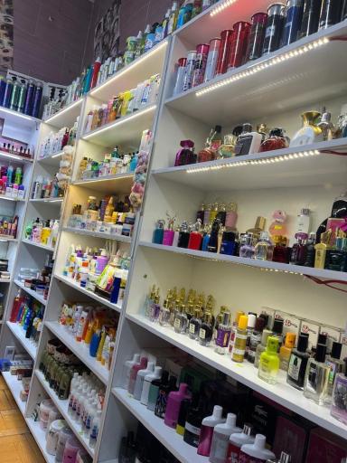 ارایشی مینو